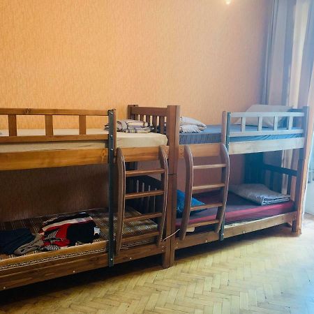 Hostel Four Season Tbilisi Zewnętrze zdjęcie
