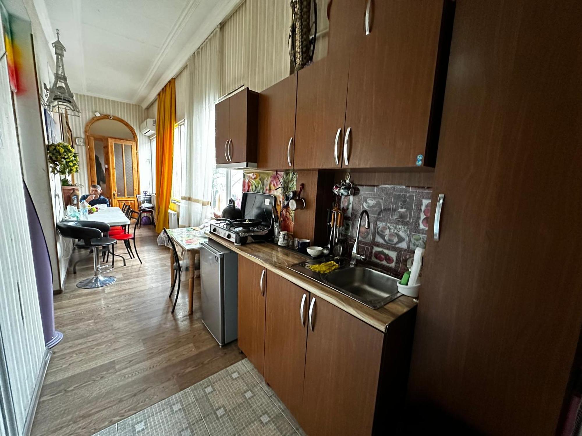 Hostel Four Season Tbilisi Zewnętrze zdjęcie
