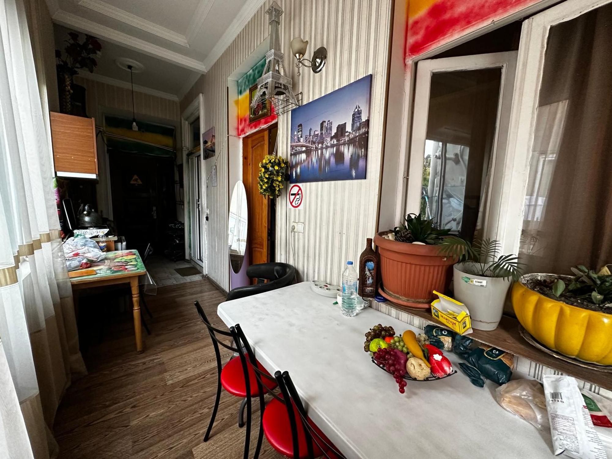 Hostel Four Season Tbilisi Zewnętrze zdjęcie