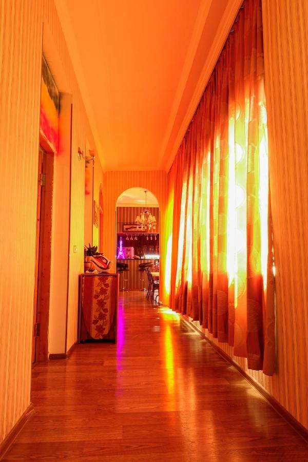 Hostel Four Season Tbilisi Zewnętrze zdjęcie